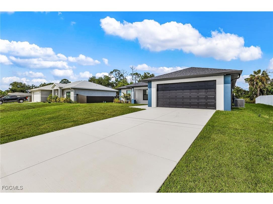 2223 NE 28th Street Cape Coral FL 33909 2025019084 image25