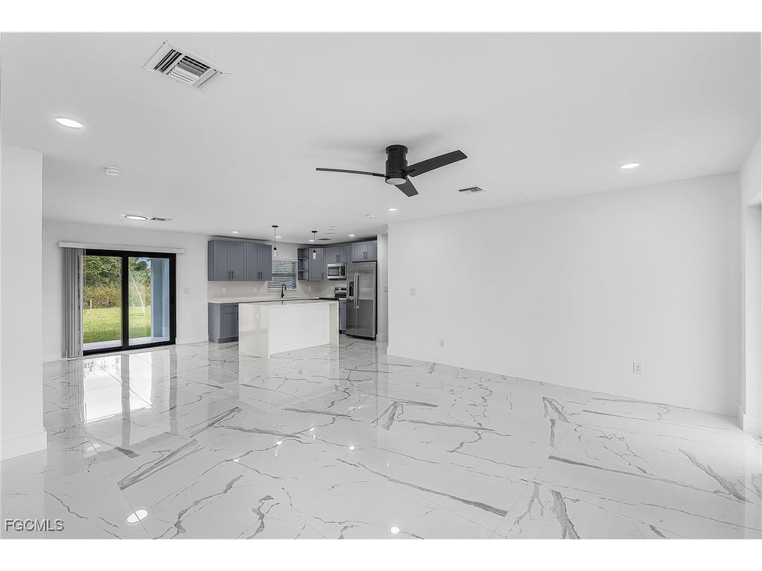 2223 NE 28th Street Cape Coral FL 33909 2025019084 image4