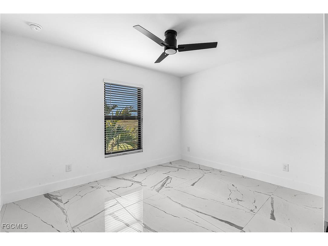 2223 NE 28th Street Cape Coral FL 33909 2025019084 image9