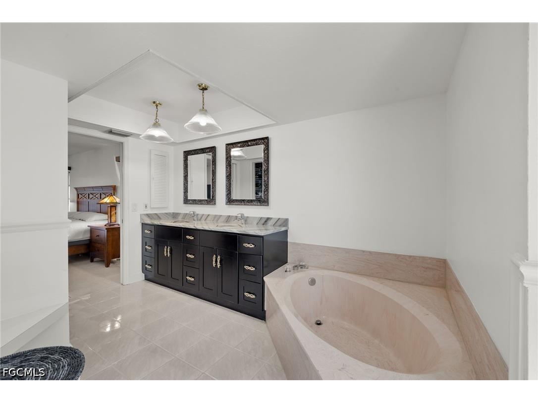 2223 SE 10th Lane Cape Coral FL 33990 2026026381 image30