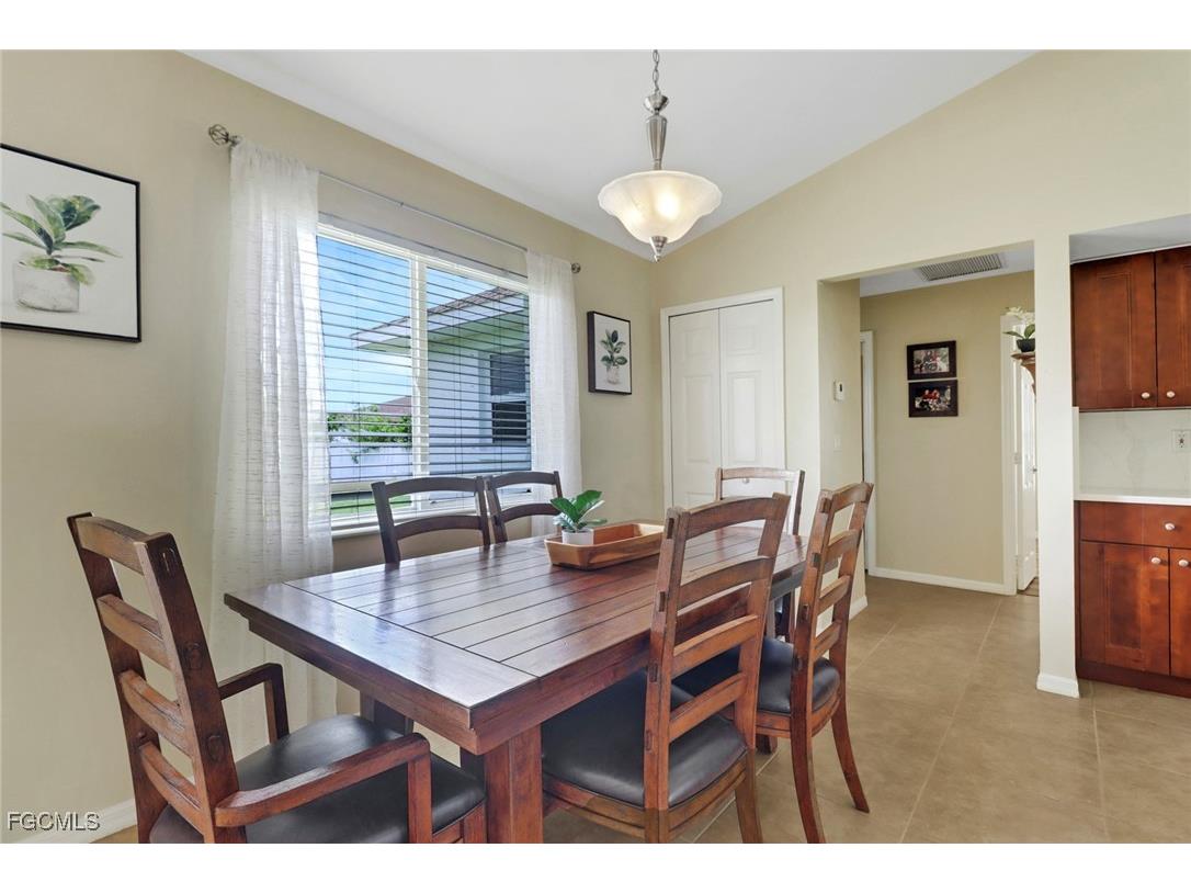 2223 SW 16th Terrace Cape Coral FL 33991 2026000020 image5