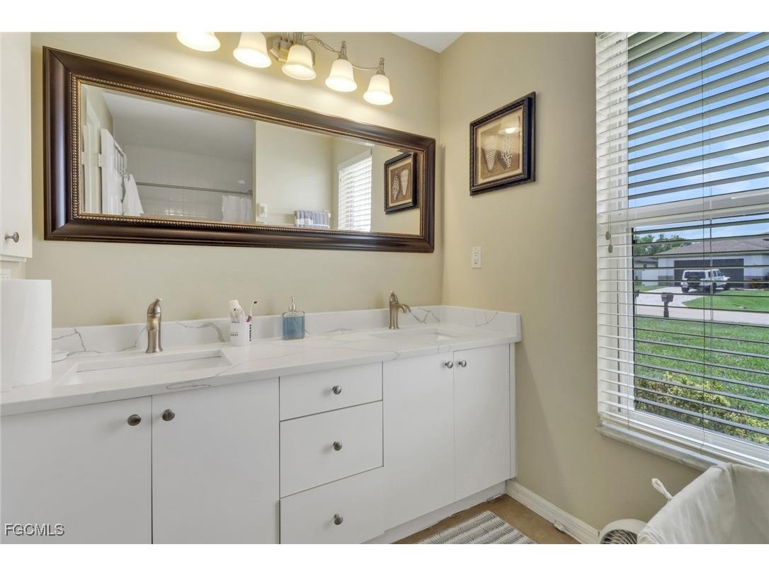 2223 SW 16th Terrace Cape Coral FL 33991 2026000020 image9