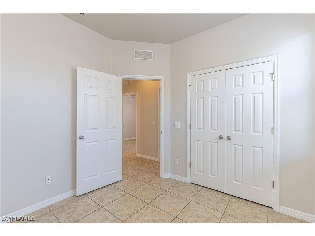 2223 SW 21st Terrace Cape Coral FL 33991 226006392 image8