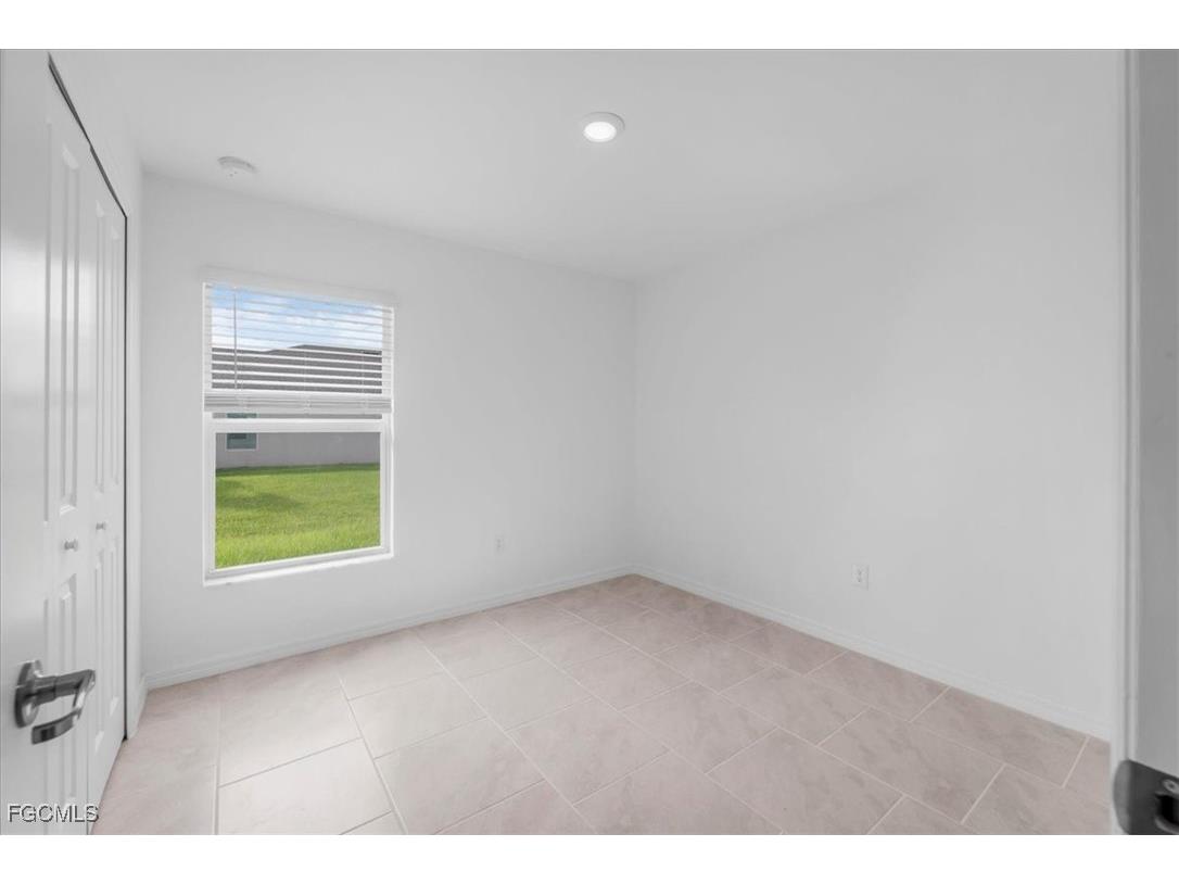 2224 NW 23rd Terrace Cape Coral FL 33993 2025011873 image17