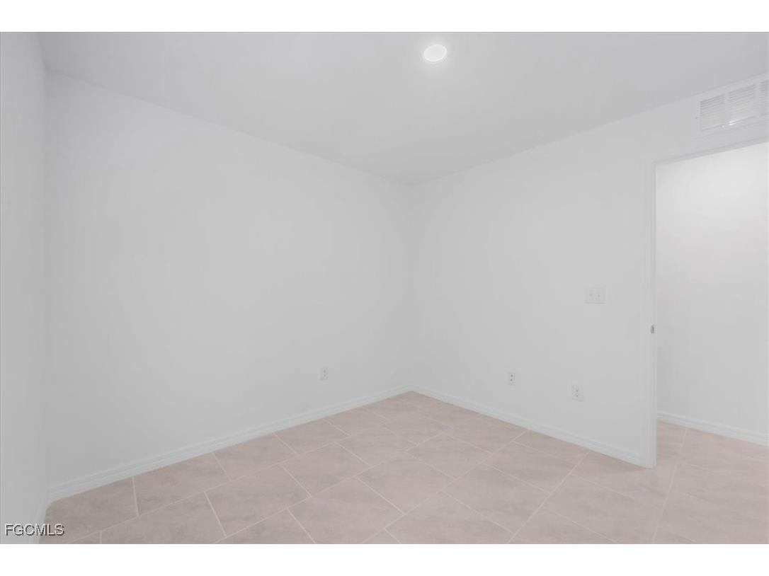 2224 NW 23rd Terrace Cape Coral FL 33993 2025011873 image19