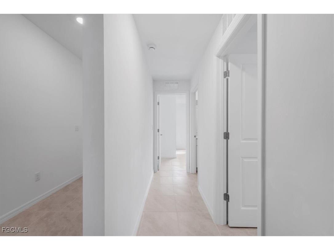 2224 NW 23rd Terrace Cape Coral FL 33993 2025011873 image20