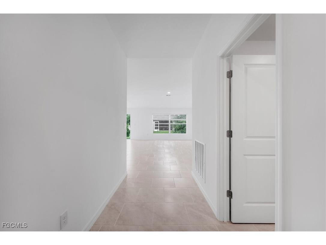 2224 NW 23rd Terrace Cape Coral FL 33993 2025011873 image25