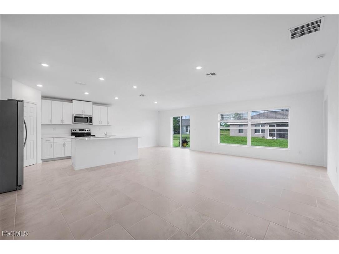 2224 NW 23rd Terrace Cape Coral FL 33993 2025011873 image30