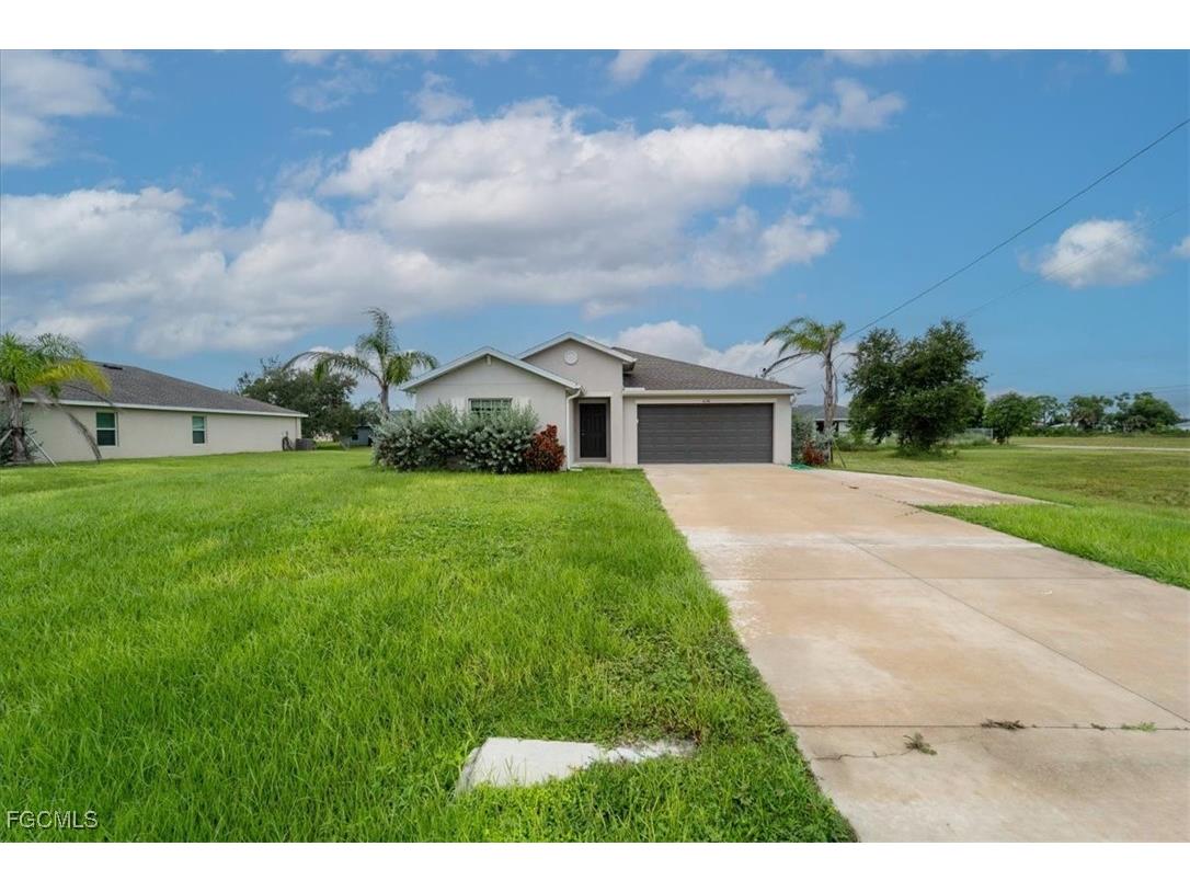 2224 NW 23rd Terrace Cape Coral FL 33993 2025011873 image4