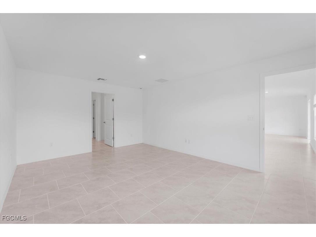 2224 NW 23rd Terrace Cape Coral FL 33993 2025011873 image45