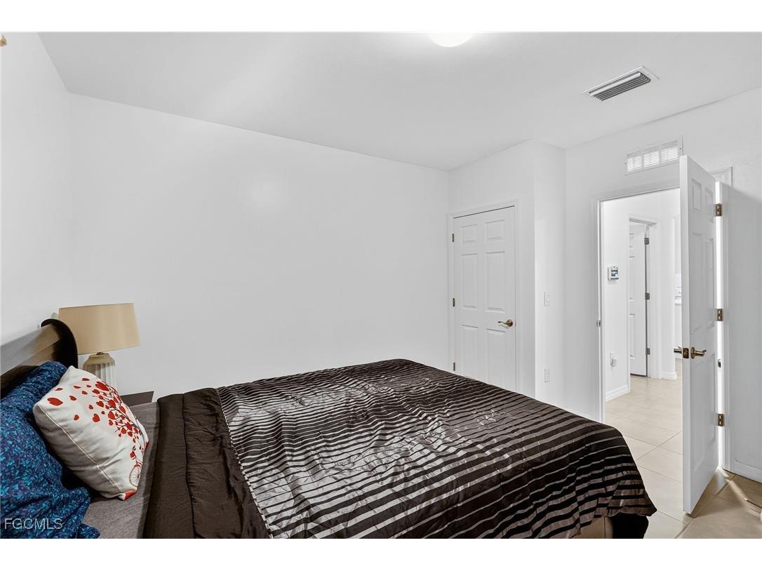 2224 SW 3rd Terrace Cape Coral FL 33991 2025018882 image4