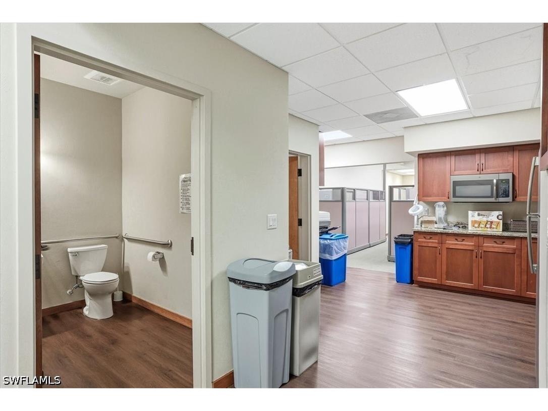 2224 Trade Center Way Naples FL 34109 226020242 image19