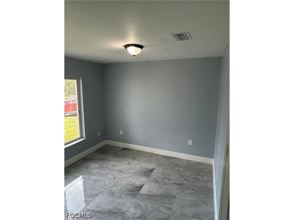 2225/2227 Snead Drive Lehigh Acres FL 33973 2026022096 image4