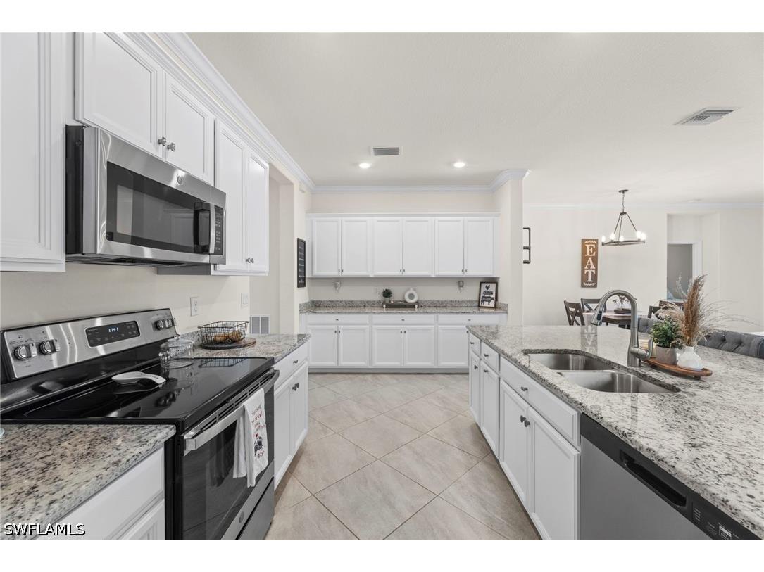 2225 Cara Cara Way Naples FL 34120 226025568 image6
