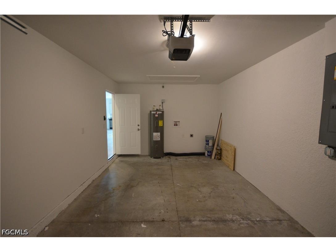  Fort Myers FL 33916 2026018341 image3
