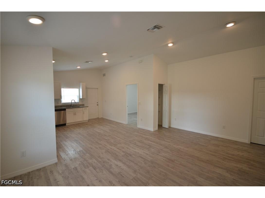 2225 Carver Avenue Fort Myers FL 33916 2026025754 image12