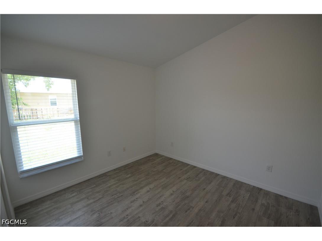 2225 Carver Avenue Fort Myers FL 33916 2026025754 image7