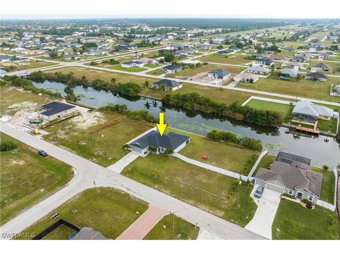 2225 NE 5th Place Cape Coral FL 33909 223088338 image1