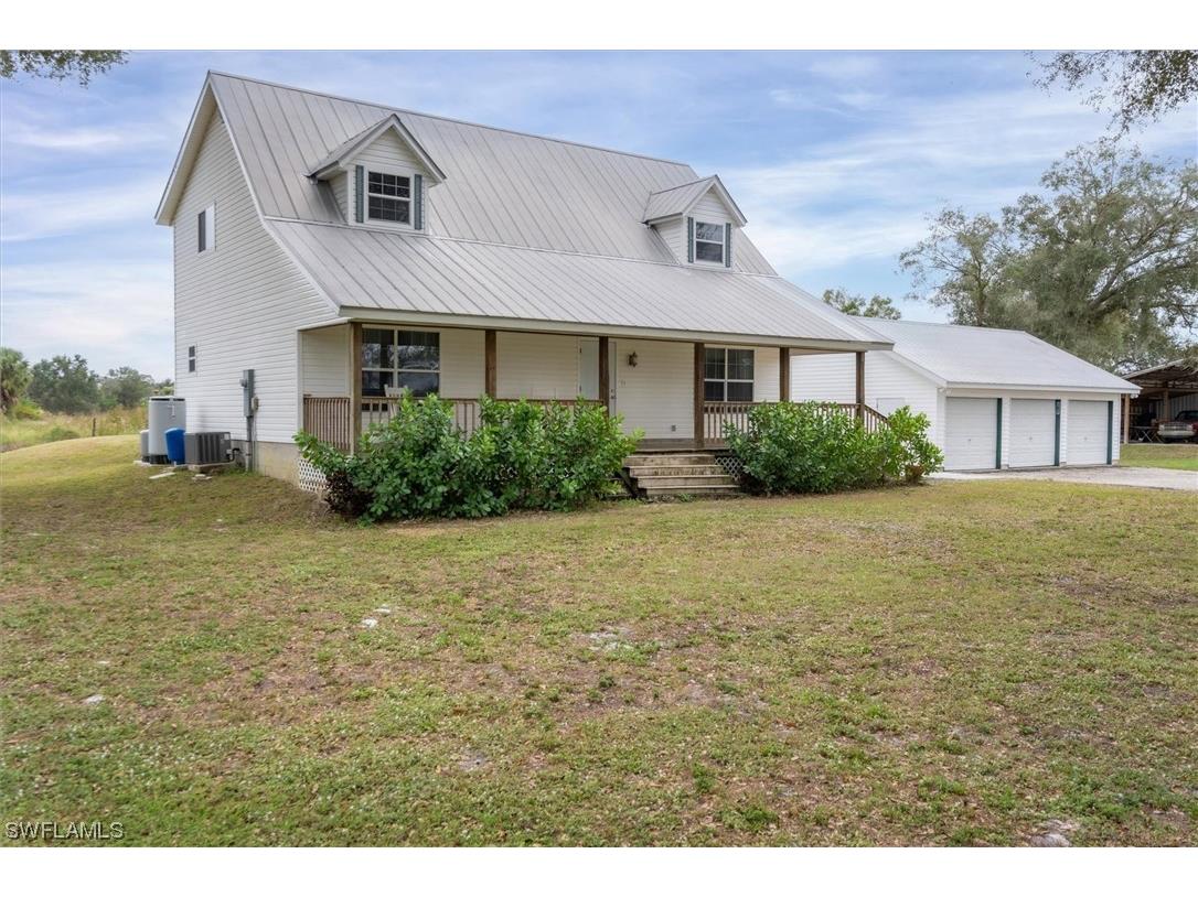 22250 N River Road Alva FL 33920 223093896 image1