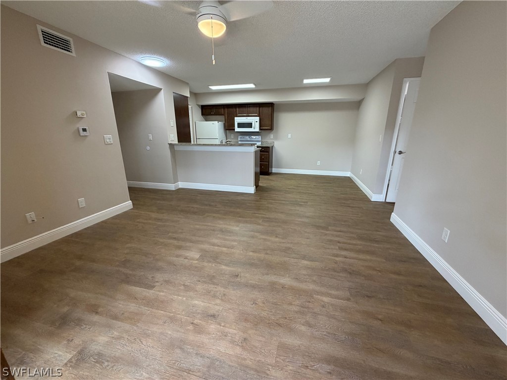 2226 Arbour Walk Circle #1913 Naples FL 34109 226012553 image1