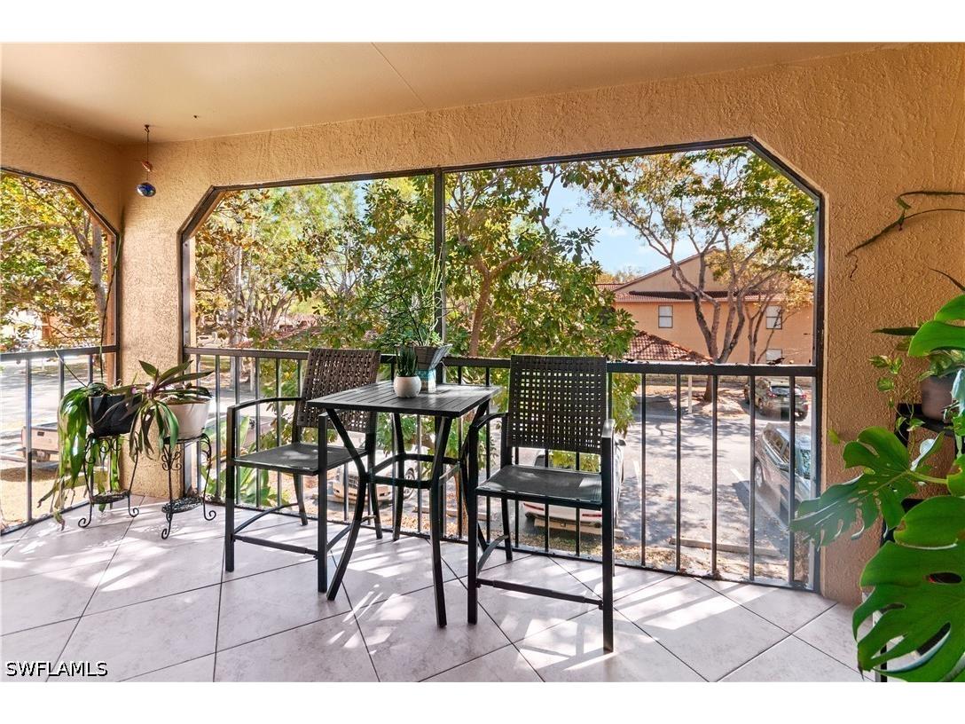 2226 Arbour Walk Circle #1921 Naples FL 34109 226012447 image1