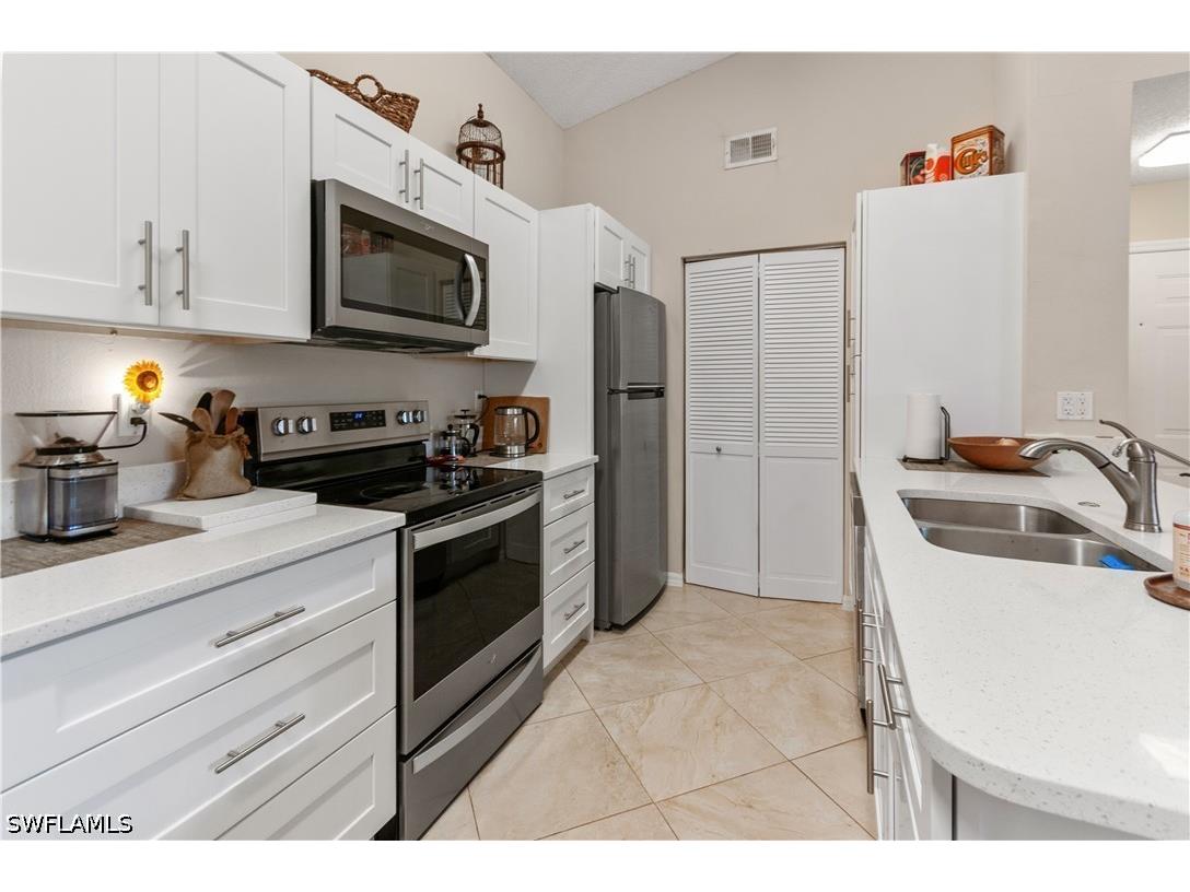 2226 Arbour Walk Circle #1921 Naples FL 34109 226012447 image4