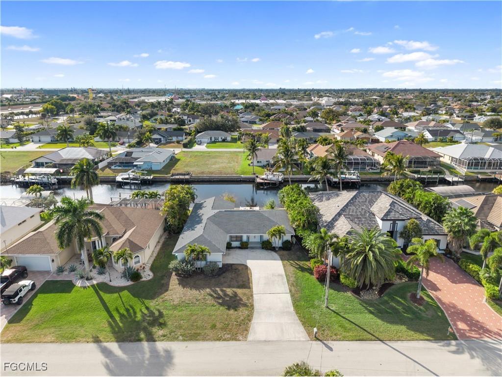 2226 SE 19th Place Cape Coral FL 33990 2026005272 image1
