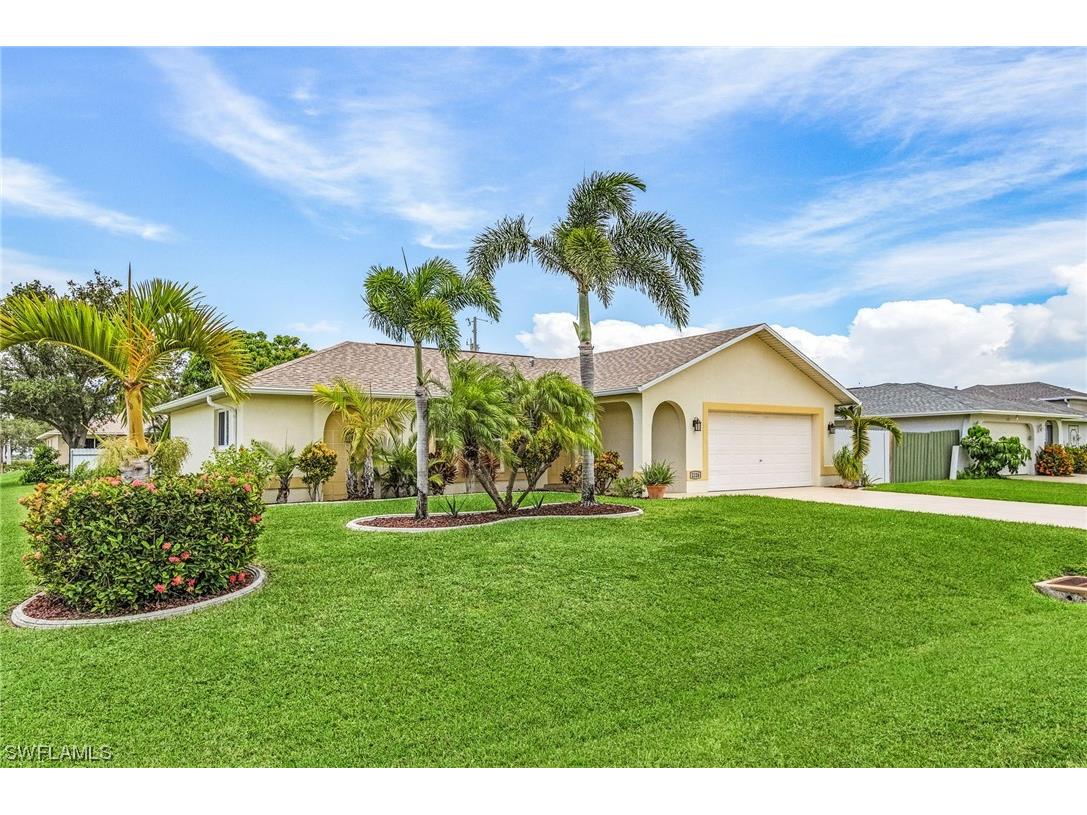 2226 SE 1st Avenue Cape Coral FL 33990 223059677 image1