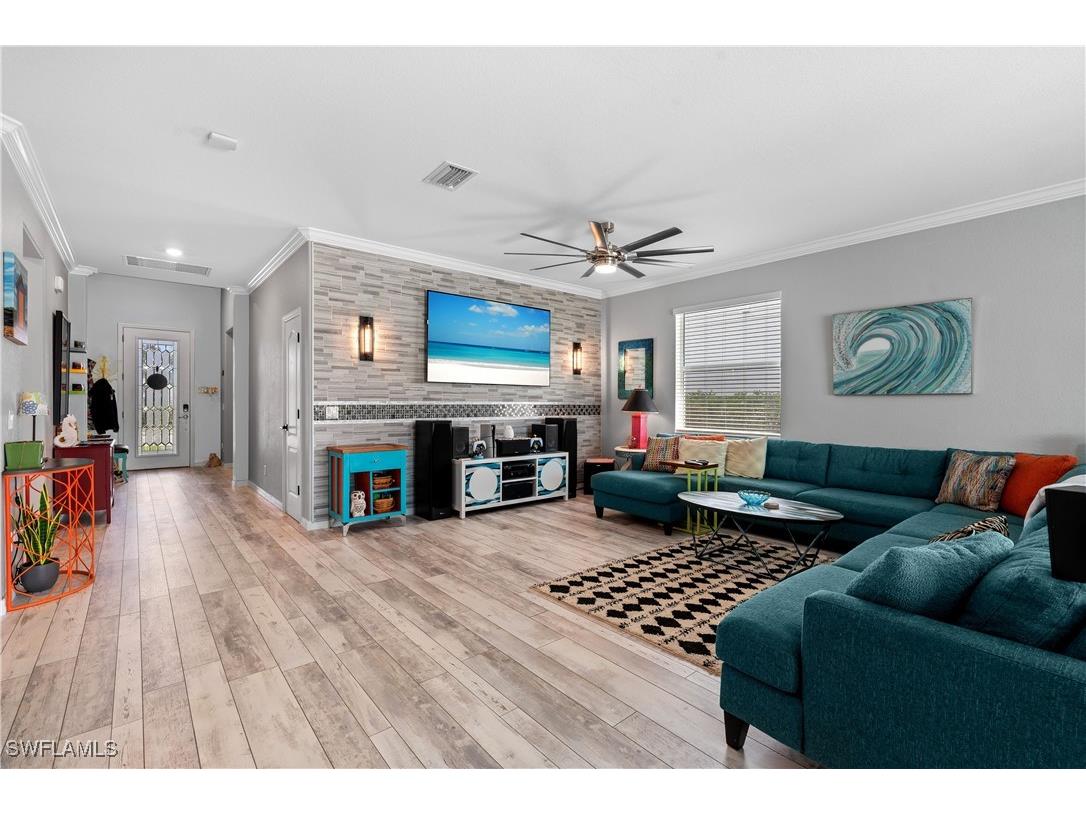 2227 Dancy Street Naples FL 34120 225076673 image2