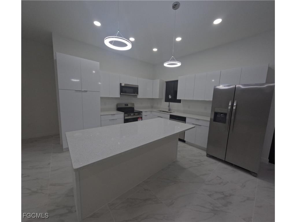 2227 NW 3rd Avenue Cape Coral FL 33993 2025020565 image7