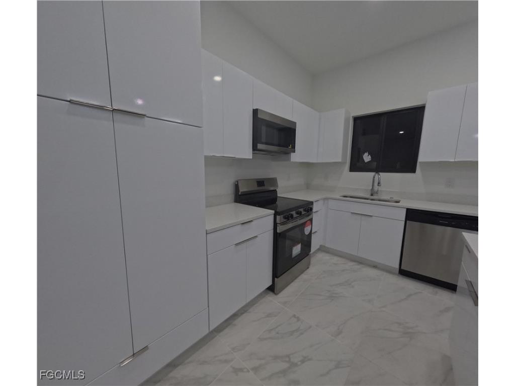 2227 NW 3rd Avenue Cape Coral FL 33993 2025020565 image9