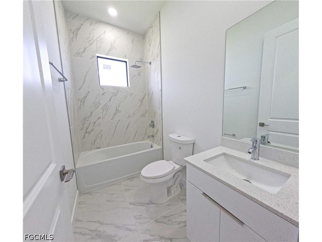 2227 NW 3rd Avenue Cape Coral FL 33993 2026023178 image23