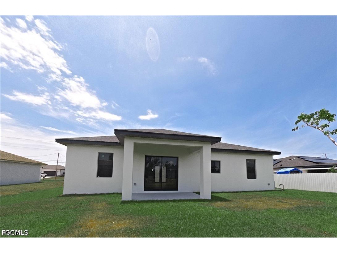 2227 NW 3rd Avenue Cape Coral FL 33993 2026023178 image3