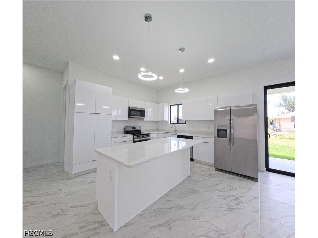 2227 NW 3rd Avenue Cape Coral FL 33993 2026023178 image7