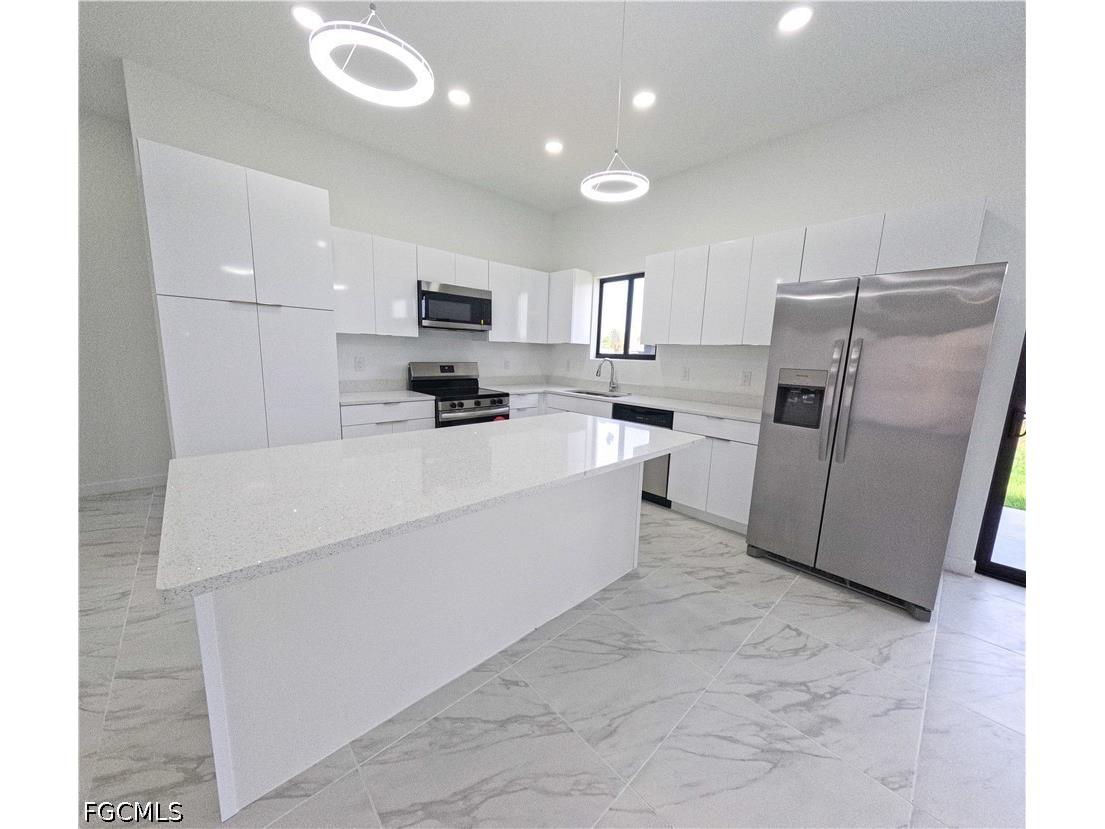 2227 NW 3rd Avenue Cape Coral FL 33993 2026023178 image8