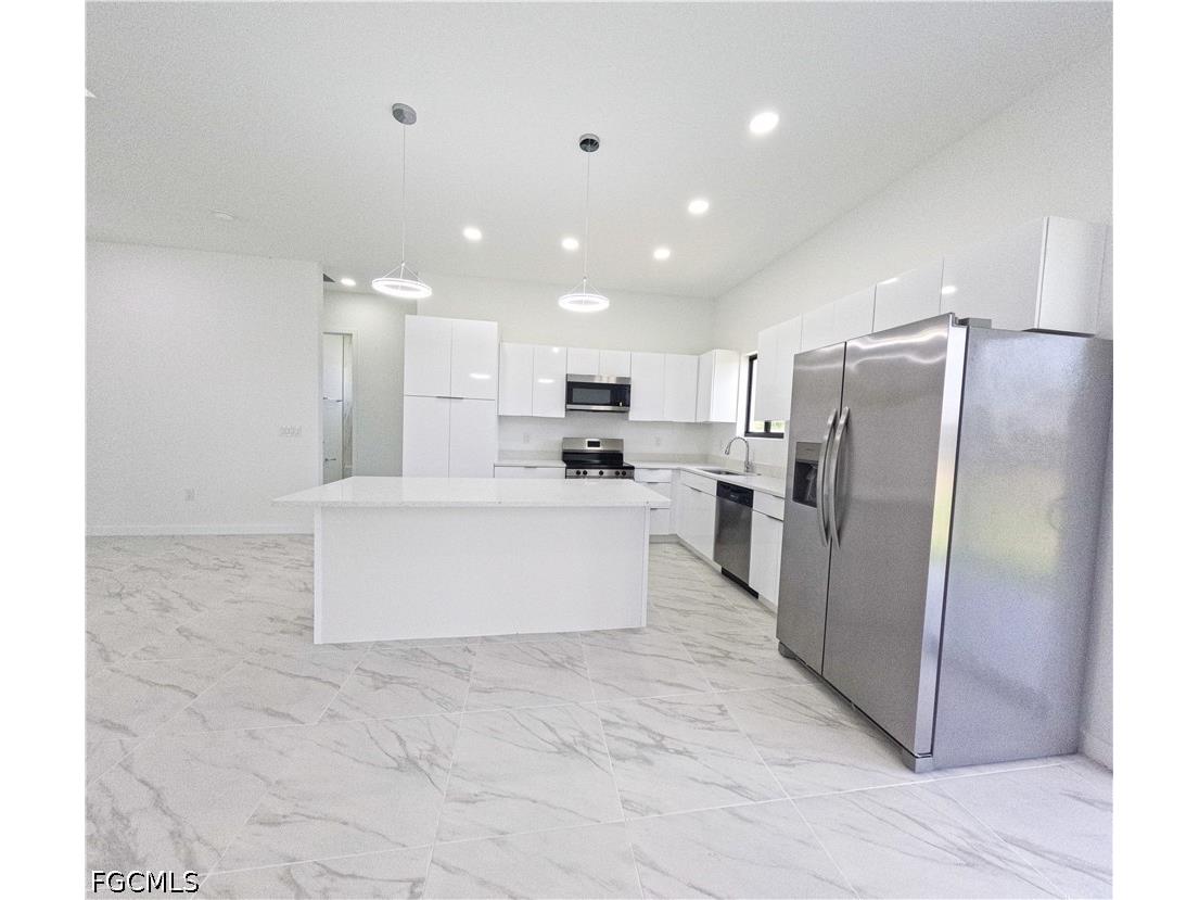 2227 NW 3rd Avenue Cape Coral FL 33993 2026023178 image9