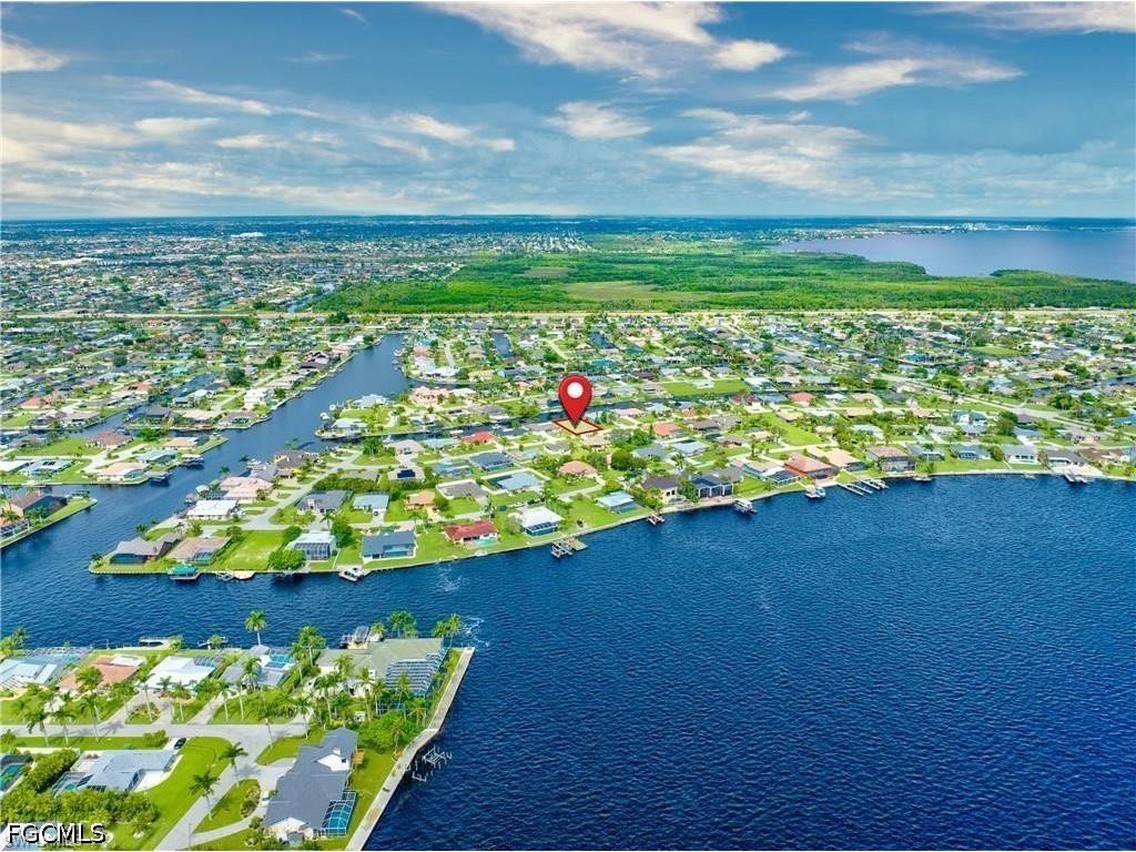 2227 SE 27th Terrace Cape Coral FL 33904 2026026923 image3