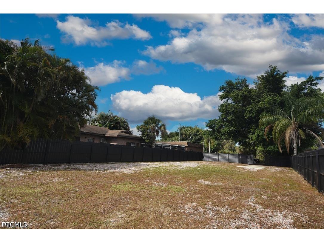 2228 Marina Park Drive Fort Myers FL 33905 2026015468 image18