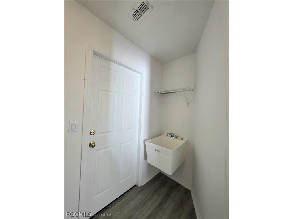 2228 SE 19th Avenue Cape Coral FL 33990 2026009861 image12