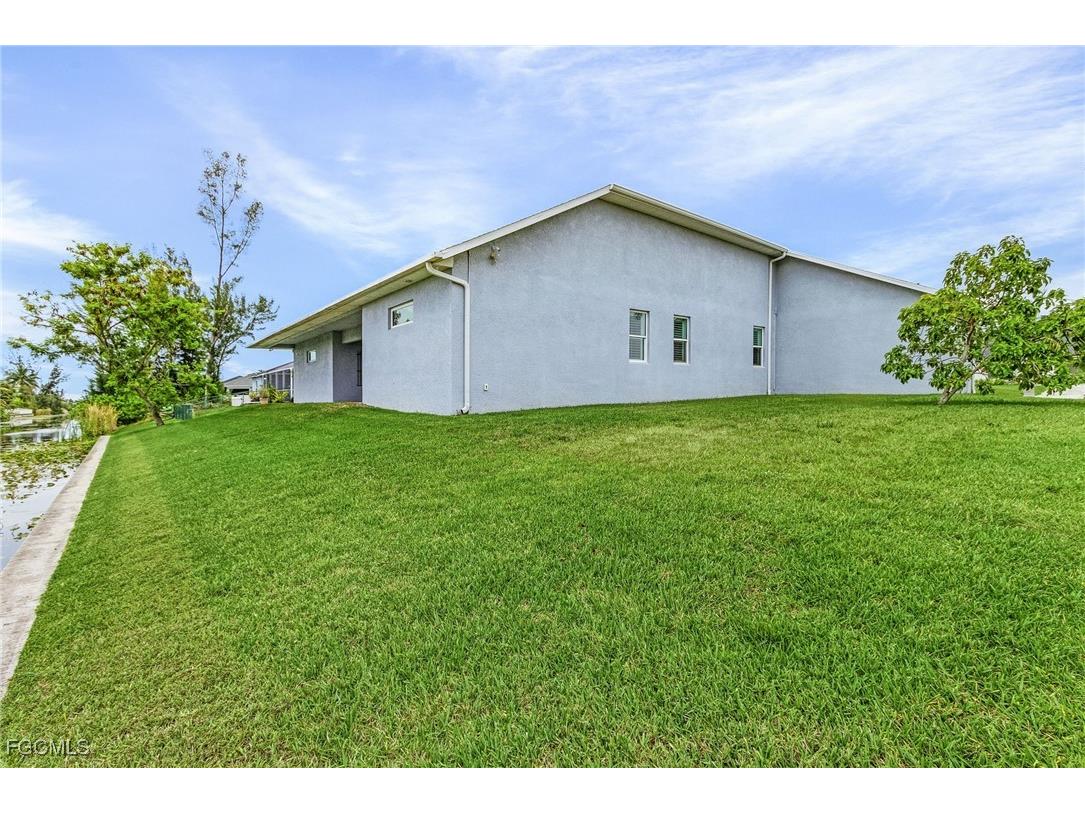 2228 SW 15th Avenue Cape Coral FL 33991 2025019114 image37