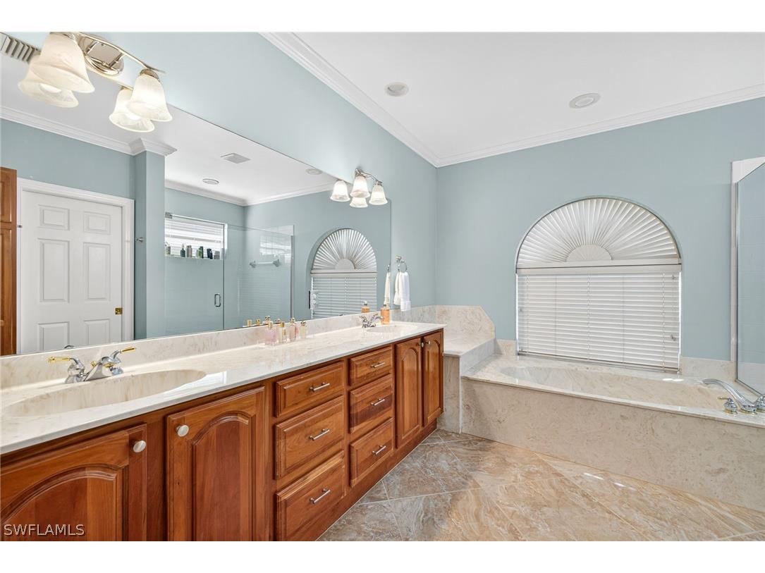 2229 Goshawk Court Naples FL 34105 226007696 image12