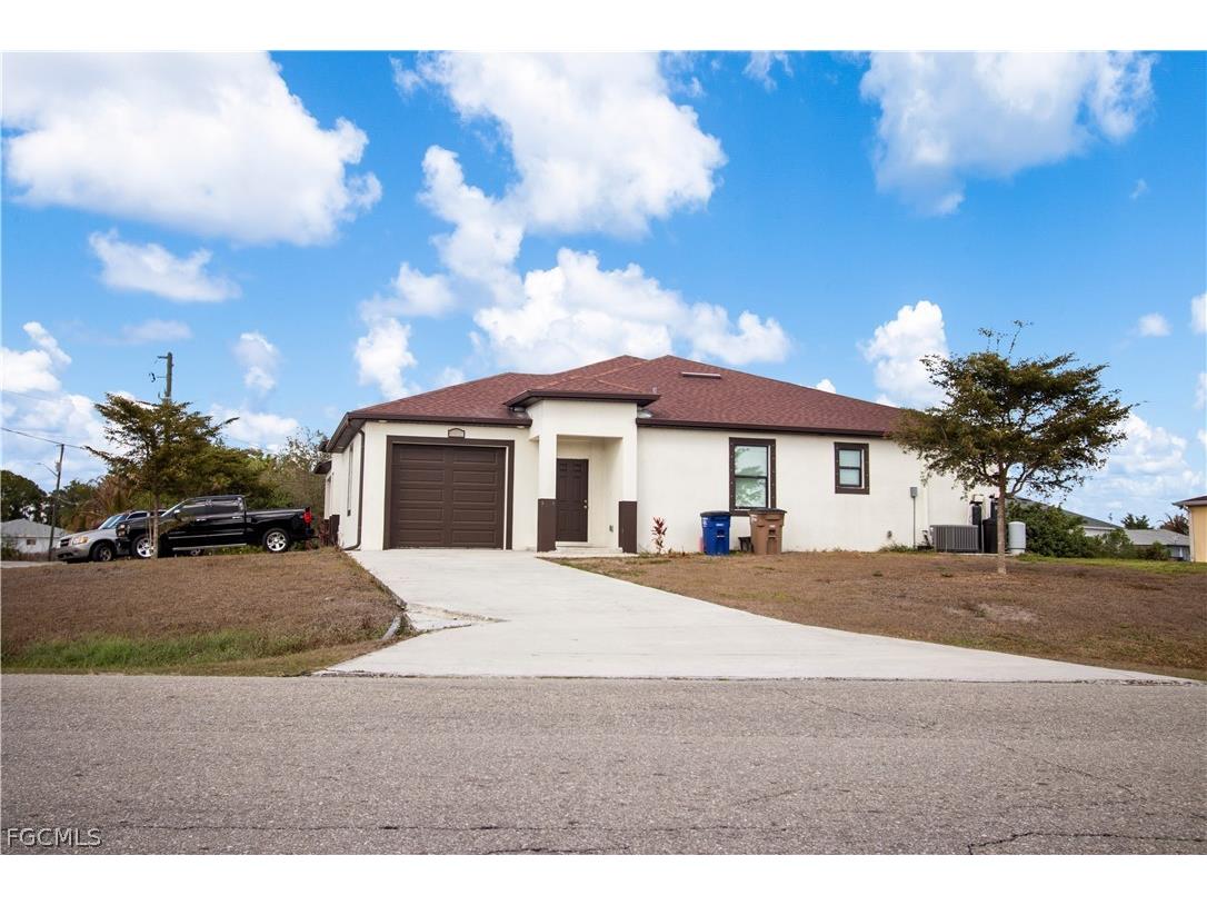 2229 Kendall Avenue S Lehigh Acres FL 33973 2026011626 image2
