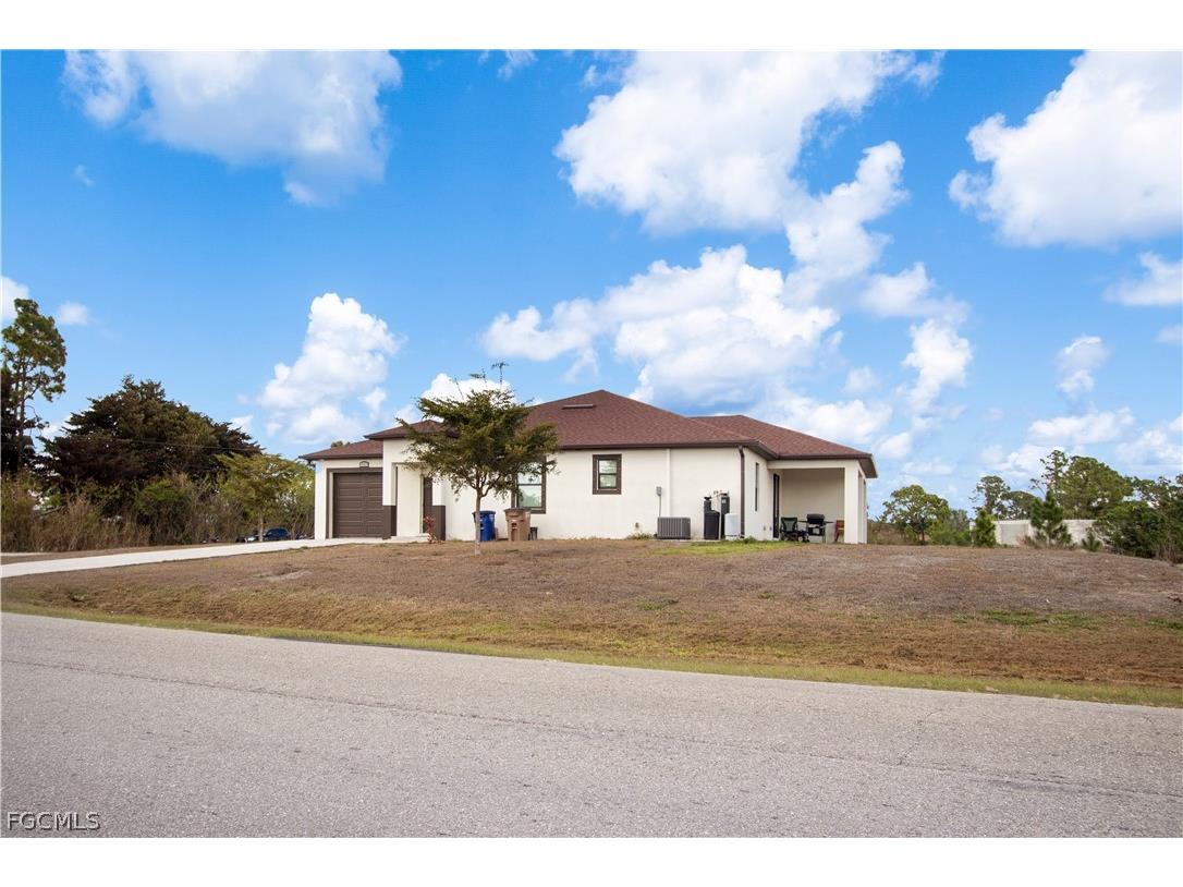 2229 Kendall Avenue S Lehigh Acres FL 33973 2026011626 image3