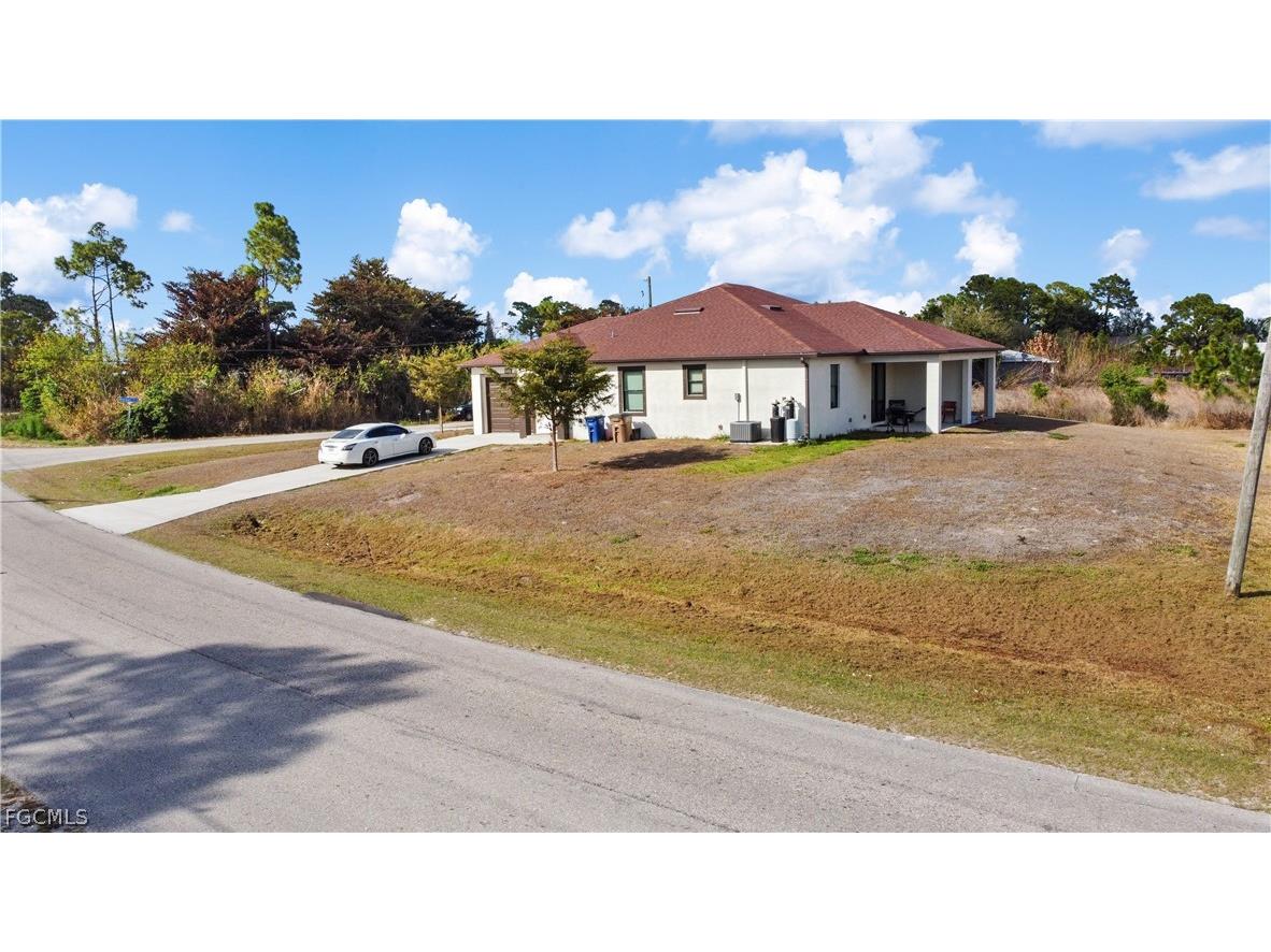 2229 Kendall Avenue S Lehigh Acres FL 33973 2026011626 image5