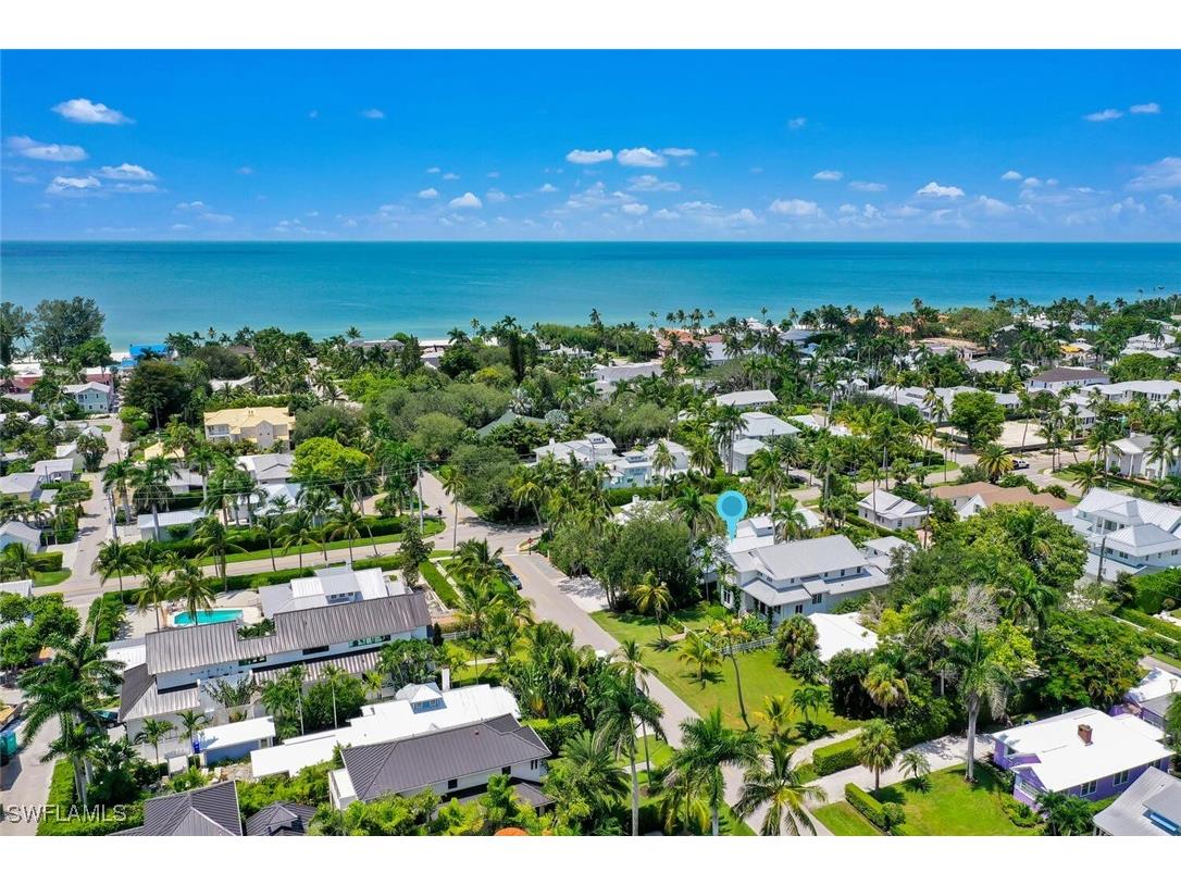 223 11th Avenue S Naples FL 34102 225067918 image1