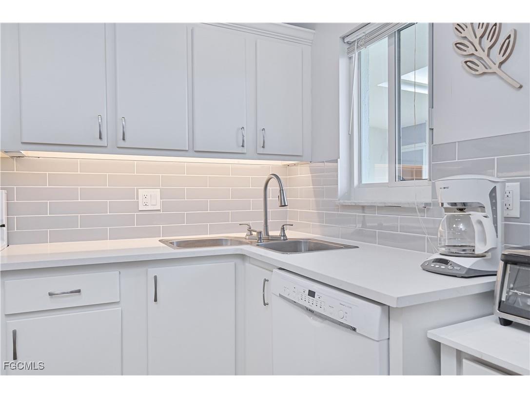 223 3rd Avenue S #223 Naples FL 34102 2025026271 image11