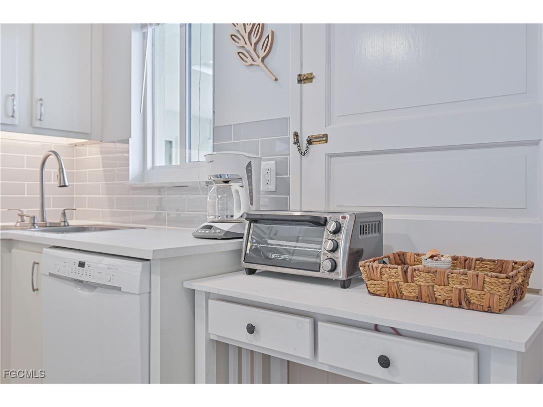 223 3rd Avenue S #223 Naples FL 34102 2025026271 image13