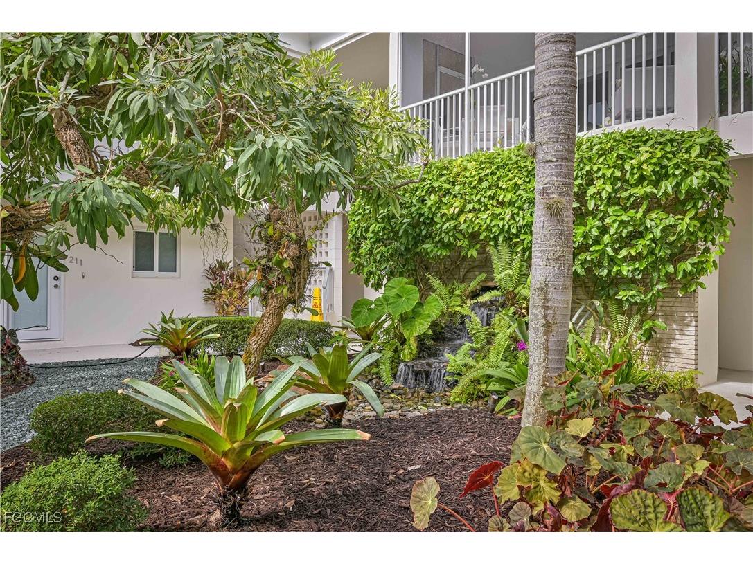 223 3rd Avenue S #223 Naples FL 34102 2025026271 image4