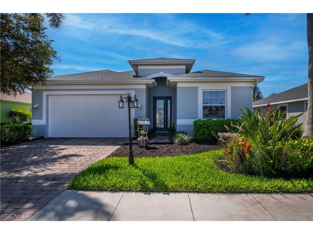 223 Destiny Circle Cape Coral FL 33990 2026010848 image2