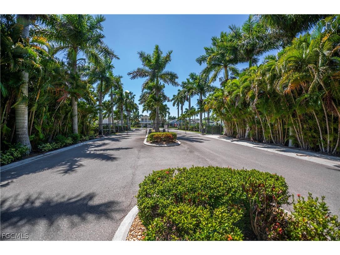 223 Destiny Circle Cape Coral FL 33990 2026010848 image40